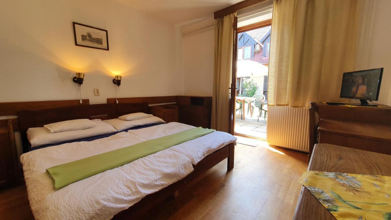 Harmonia Apartmanhaz バラトンレッレ エクステリア 写真