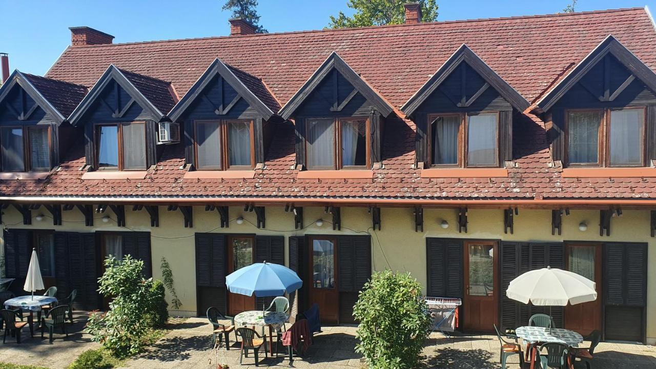 Harmonia Apartmanhaz バラトンレッレ エクステリア 写真
