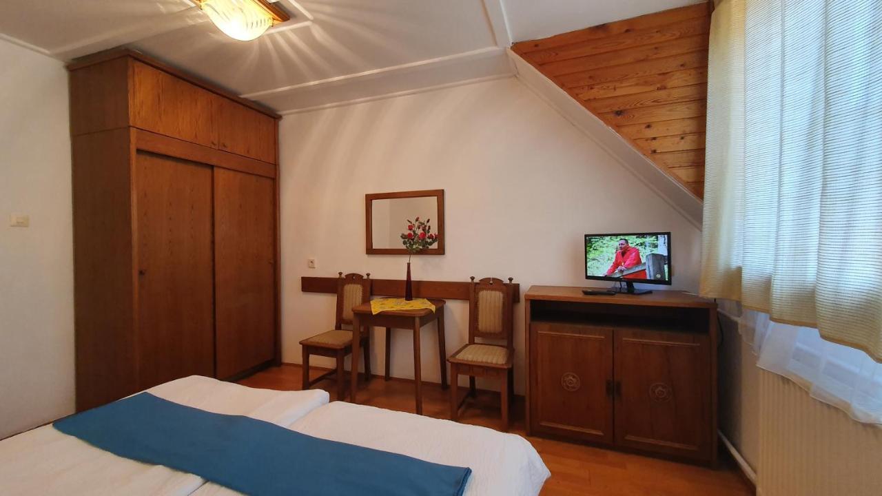 Harmonia Apartmanhaz バラトンレッレ エクステリア 写真
