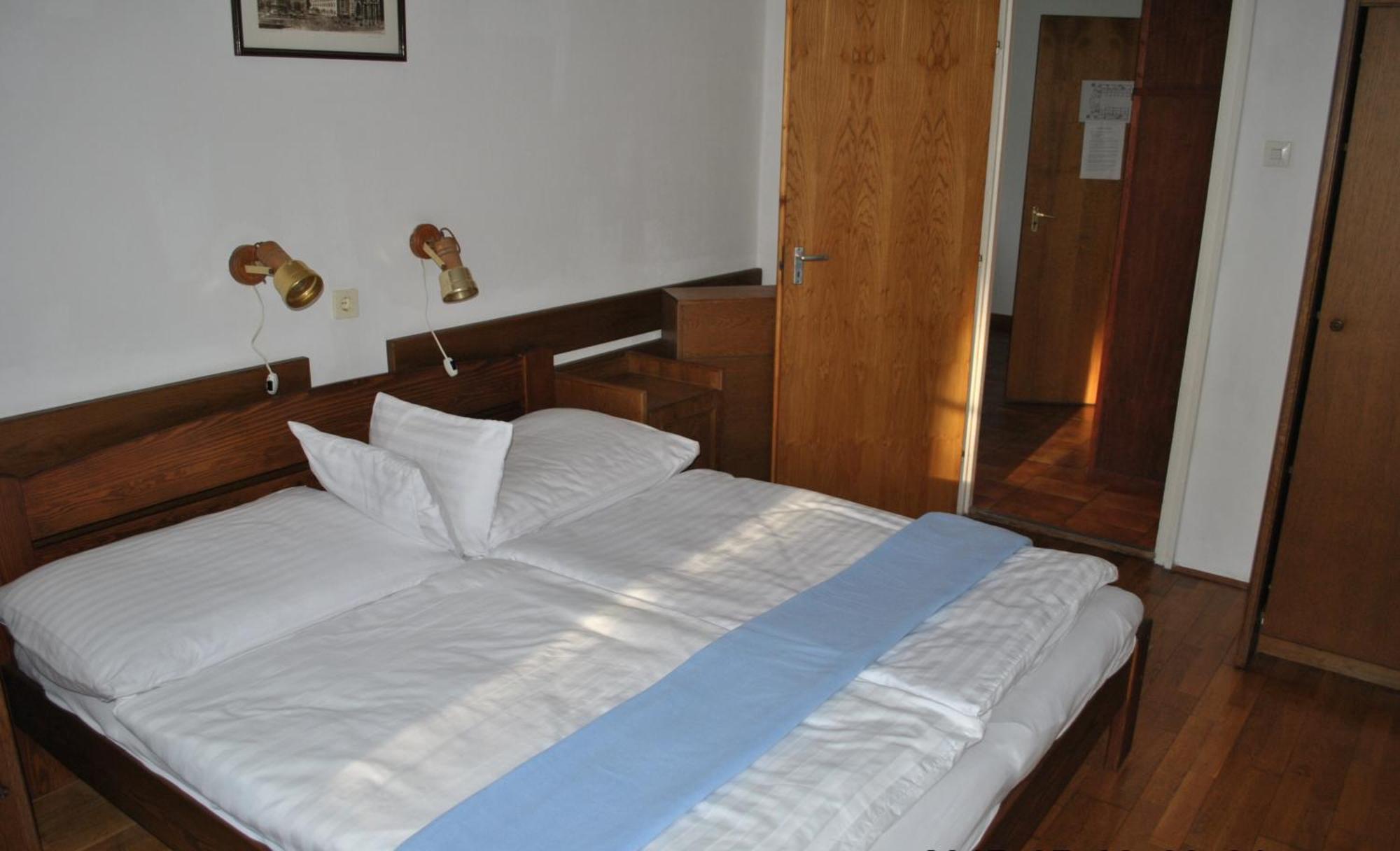 Harmonia Apartmanhaz バラトンレッレ 部屋 写真